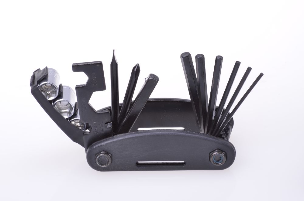 Multitool 15 en 1 avec Etui de ceinture