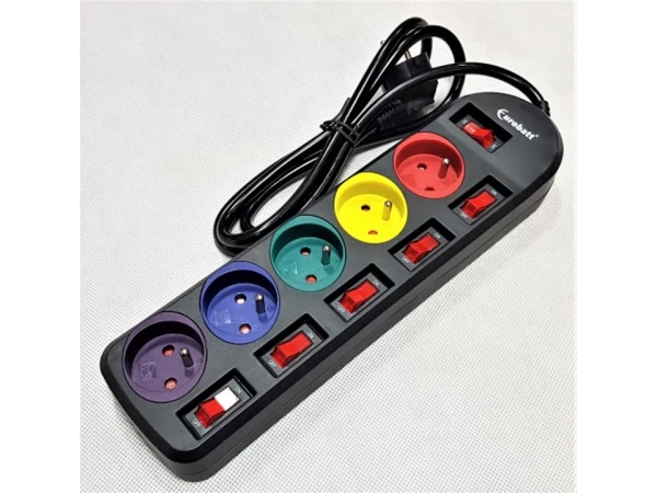 Rallonge multiprise 5 prises avec broche et fiche,