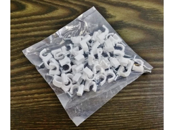 Cable support with 6 mm nail