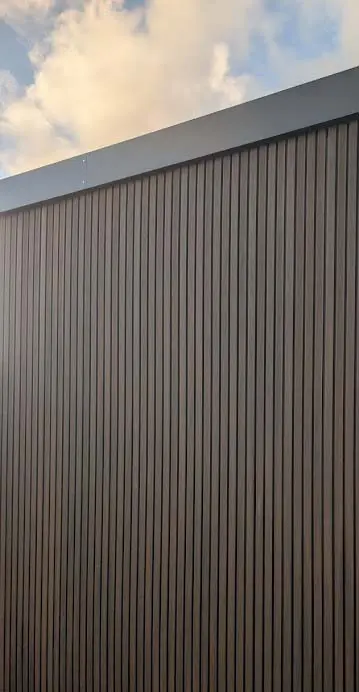 [WALNUT*220*26*2900mm] EXTERIOR PANELS BROWN SLATS 220*26*H2900mm