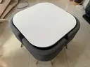 [DLC-RS001G] White square table and 4 chairs (2 boxes) (Gris)