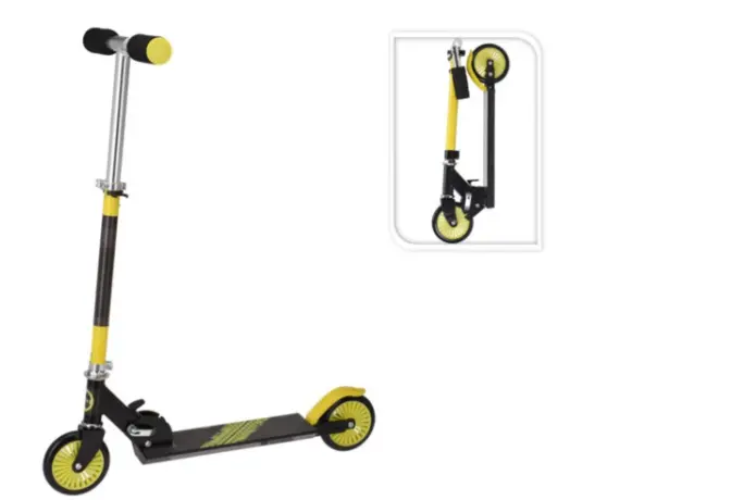 Xq Max foldable scooter with brake on foot