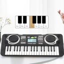 Electric synthesizer for children – 27 keys