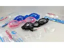 Swimming goggles with earplugs