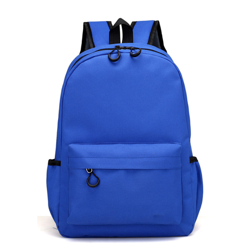 Backpack in waterproof polyamide with easy openings.
