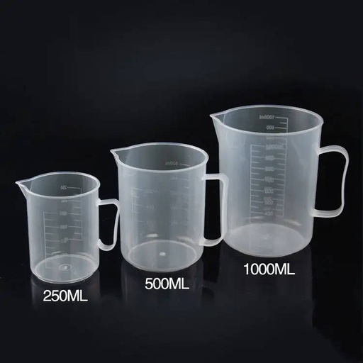 [measuring cup] 3 doseurs gradués plastique,250/500/1000ml.